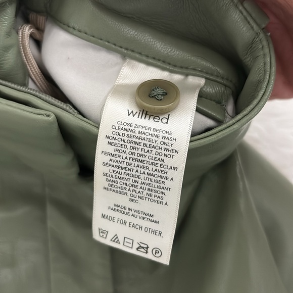 ARITZIA Wilfred Cabaret Vegan Leather Pant Sage High Waisted Flare - Picture 6 of 7